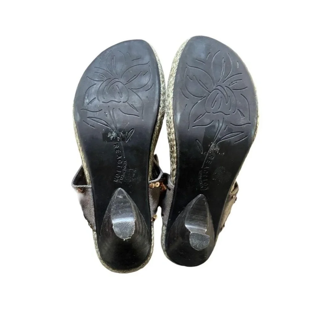 Y2K VINTAGE BEADED KITTEN HEEL KENNETH‎ COLE REACTION SANDALS HEELS 6 1/2